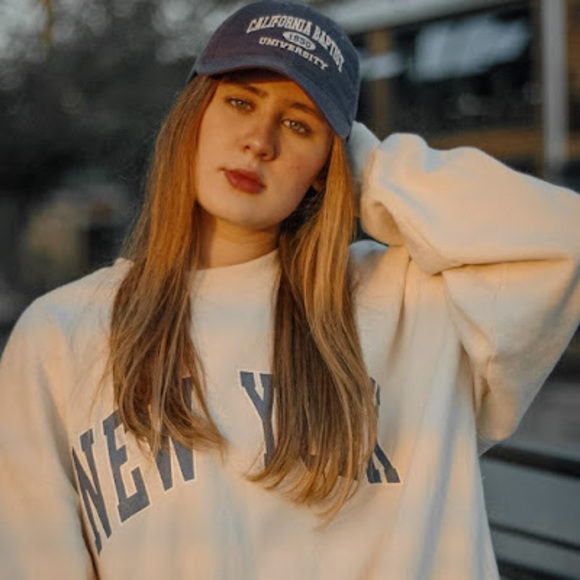 Meet your Posher, Ruth - Picture 1 of 1